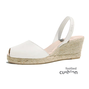 white shoes with jute espadrille wedge for summer