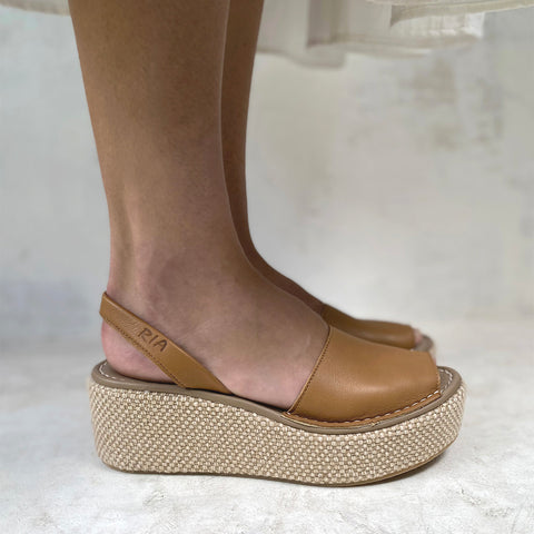 Carmen Cushioned Wedge in Nut