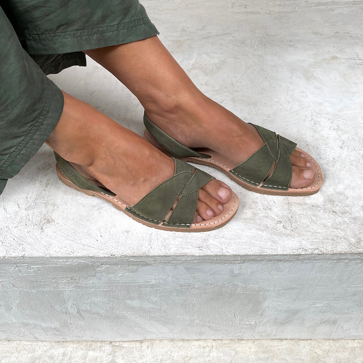 Como Avarcas Menorcan Sandals in Navy