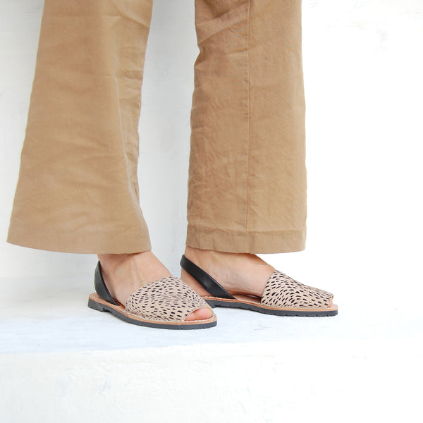 Mancha Avarcas Sandals in Lynx Look