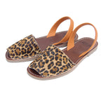 Mancha Avarcas Sandals in Java