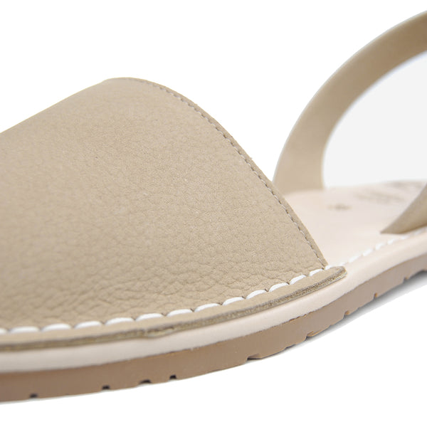 Tierra Cushioned Avarcas Sandals in Beige