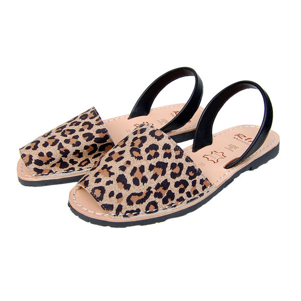 Mancha Avarcas Sandals in Leopard