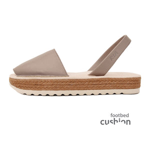 Ria Avarcas on Sale in Beige Platform